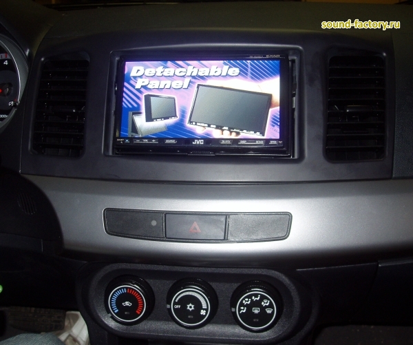 Уставновка: Автомагнитола в Mitsubishi Lancer X Установка: Автомагнитола в Mitsubishi Lancer X